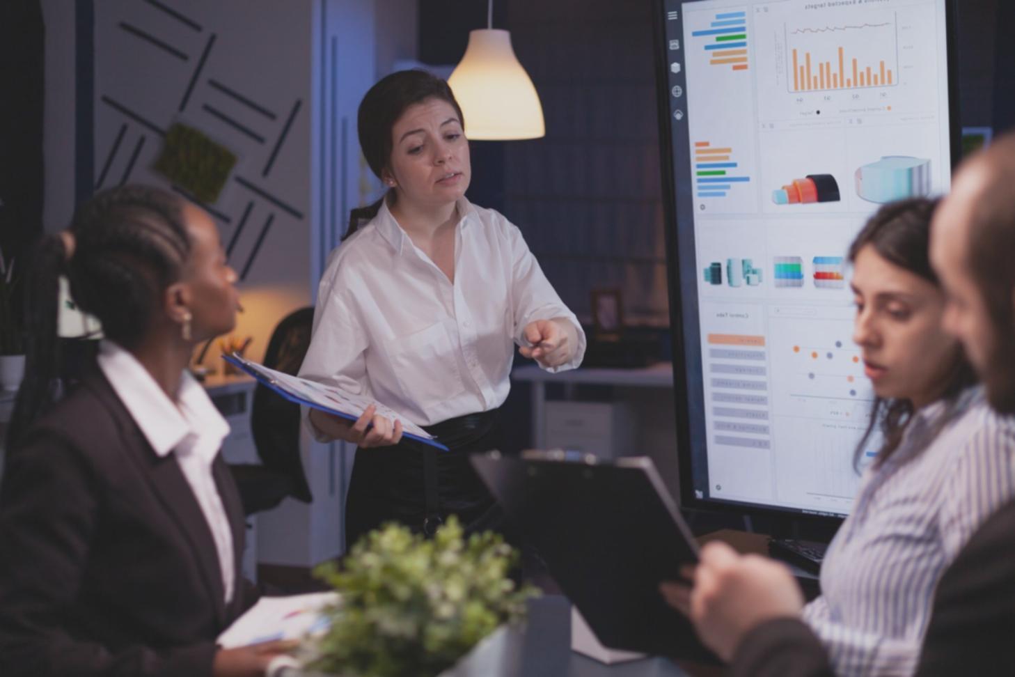 Professional corporate finance learning setup